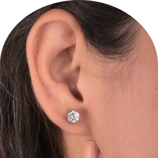 Moissanite-Stud-Earrings Loose Moissanite