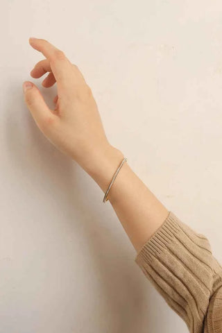1.50 Carat Round Shaped Moissanite Bangle Bracelet For Women