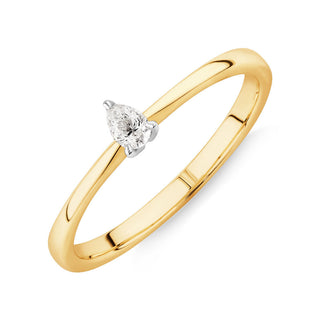 0.8 Carat Pear Shape Solitaire Moissanite Ring in Yellow Gold