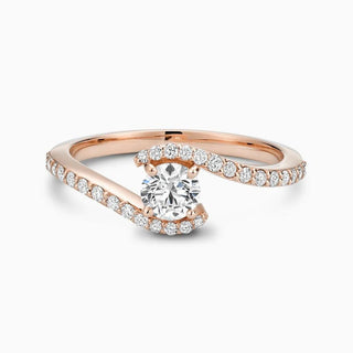 Round Shape Moissanite Engagement Ring In White Gold
