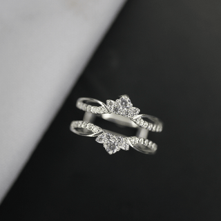 Curved Moissnaite ring