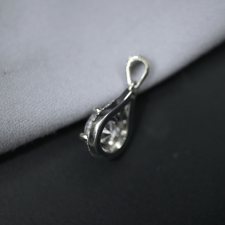 Round Moissanite Halo Pendant