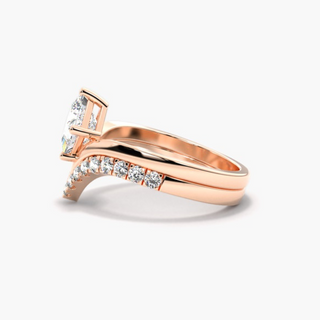 1.20 Carat Princess Shape Curved Moissanite Bridal Set Ring in Yellow Gold