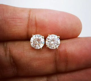 2 Carat Round Shape Moissanite Stud Earrings For Mens